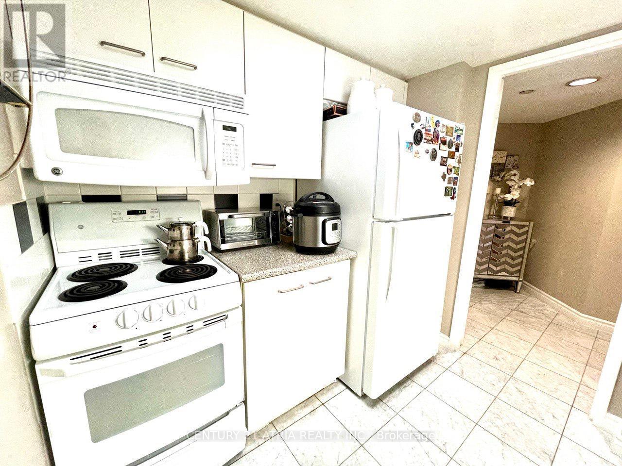 1115 - 38 Elm Street, Toronto, Ontario  M5G 2K5 - Photo 17 - C12432692