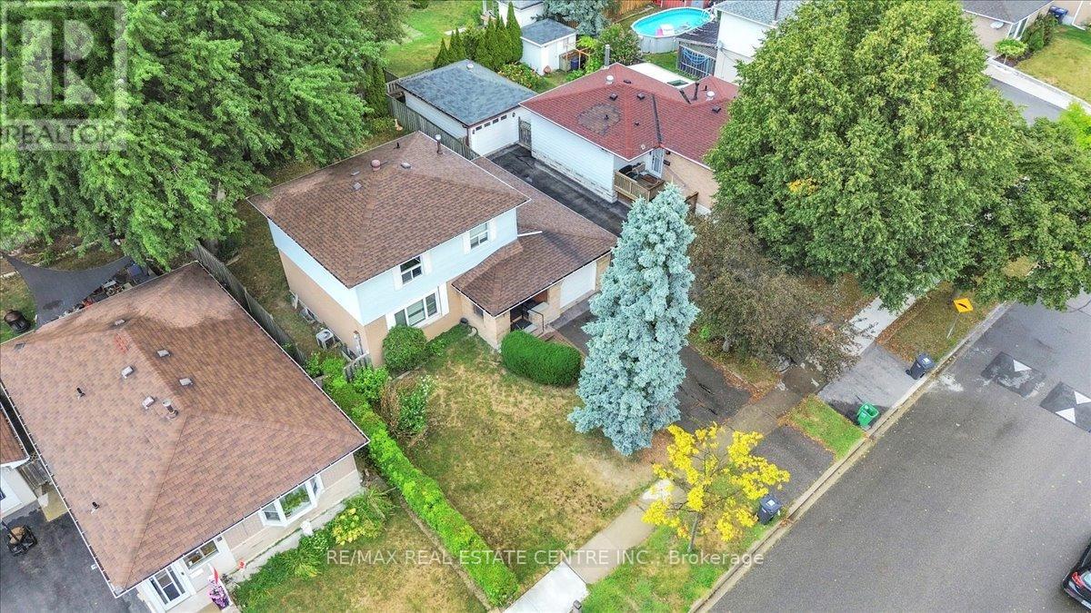 88 Sutherland Avenue, Brampton, Ontario  L6V 2H7 - Photo 36 - W12434466