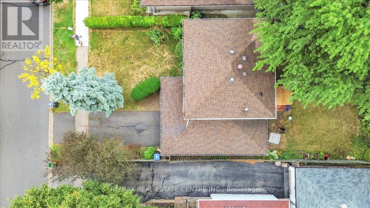 88 Sutherland Avenue, Brampton, Ontario  L6V 2H7 - Photo 41 - W12434466
