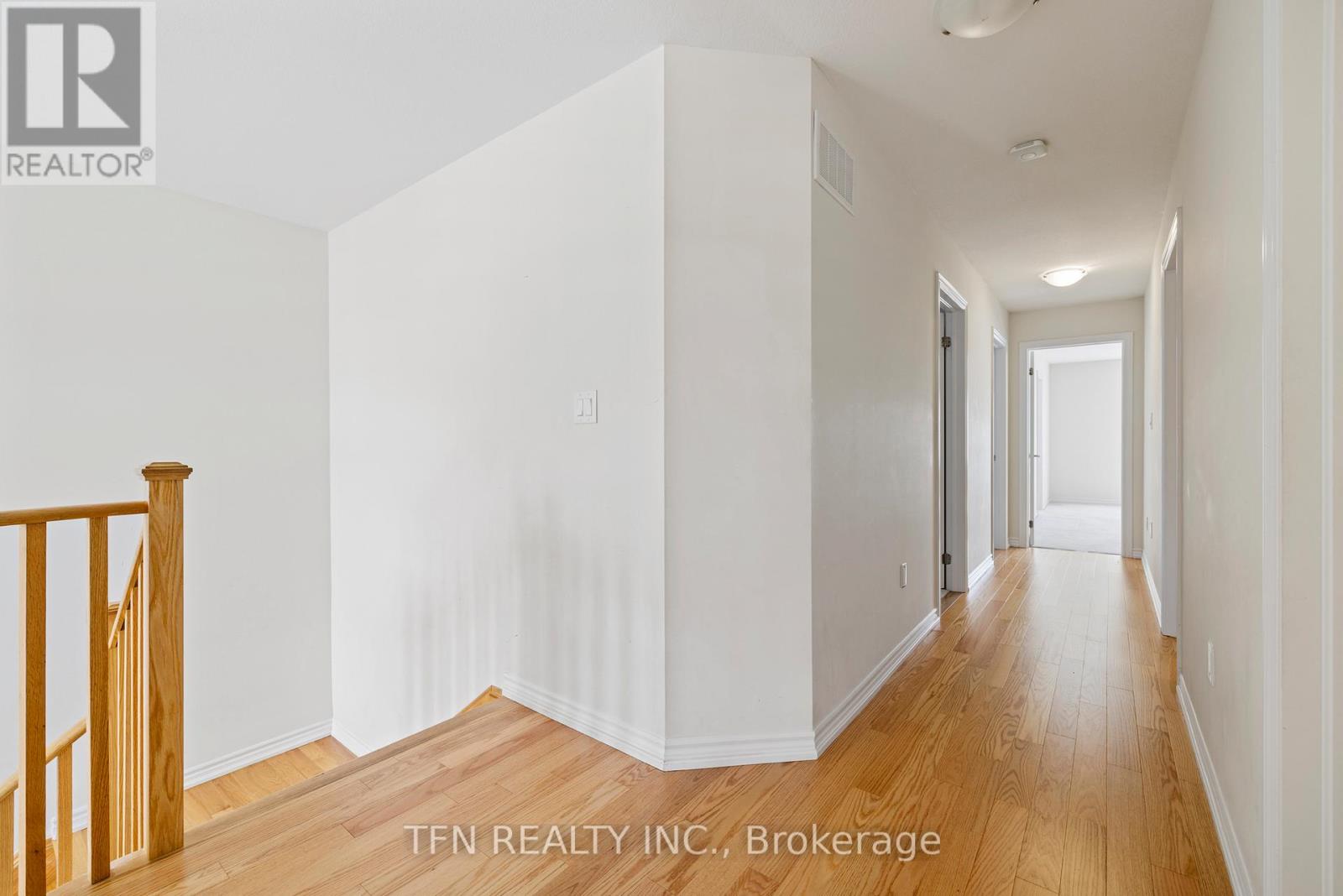 19 Rainbow Drive, Haldimand, Ontario  N3W 0E6 - Photo 23 - X12422415