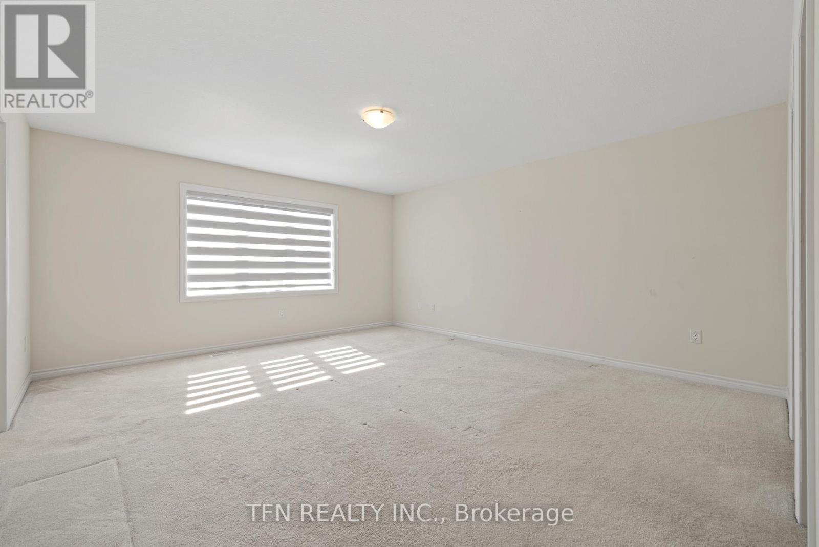 19 Rainbow Drive, Haldimand, Ontario  N3W 0E6 - Photo 32 - X12422415