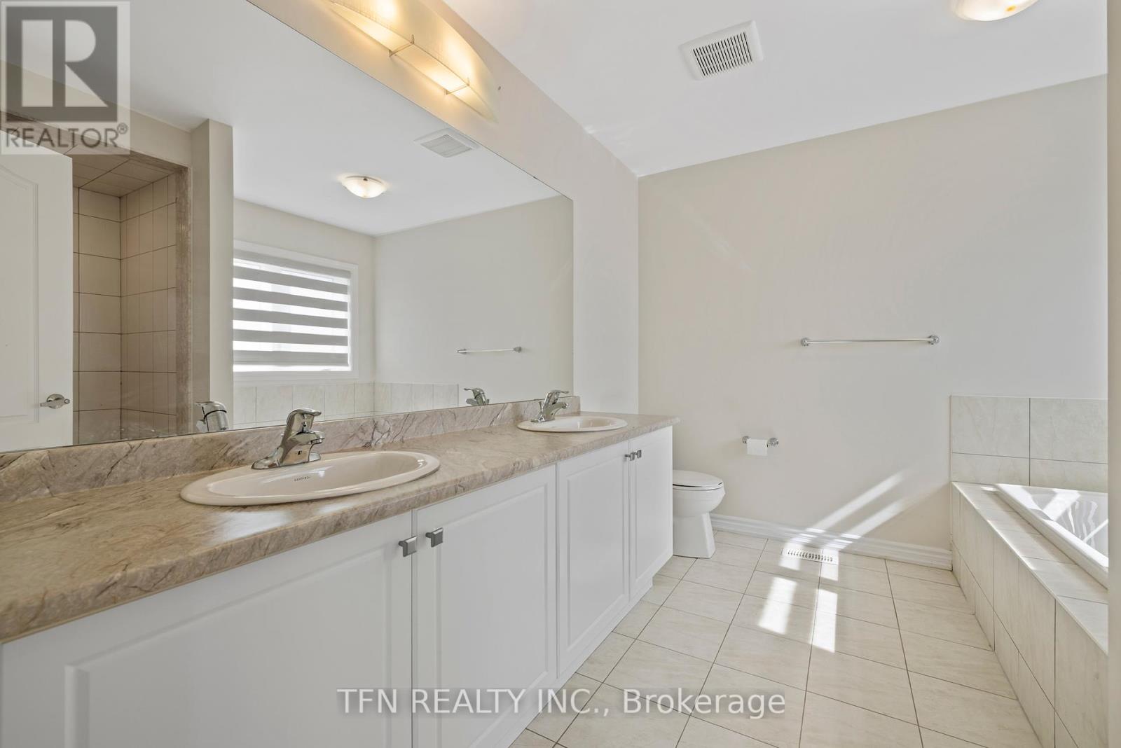 19 Rainbow Drive, Haldimand, Ontario  N3W 0E6 - Photo 36 - X12422415