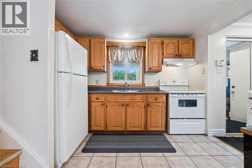 85 Christopher Drive, Waterloo, Ontario  N2J 4J6 - Photo 19 - 40774634