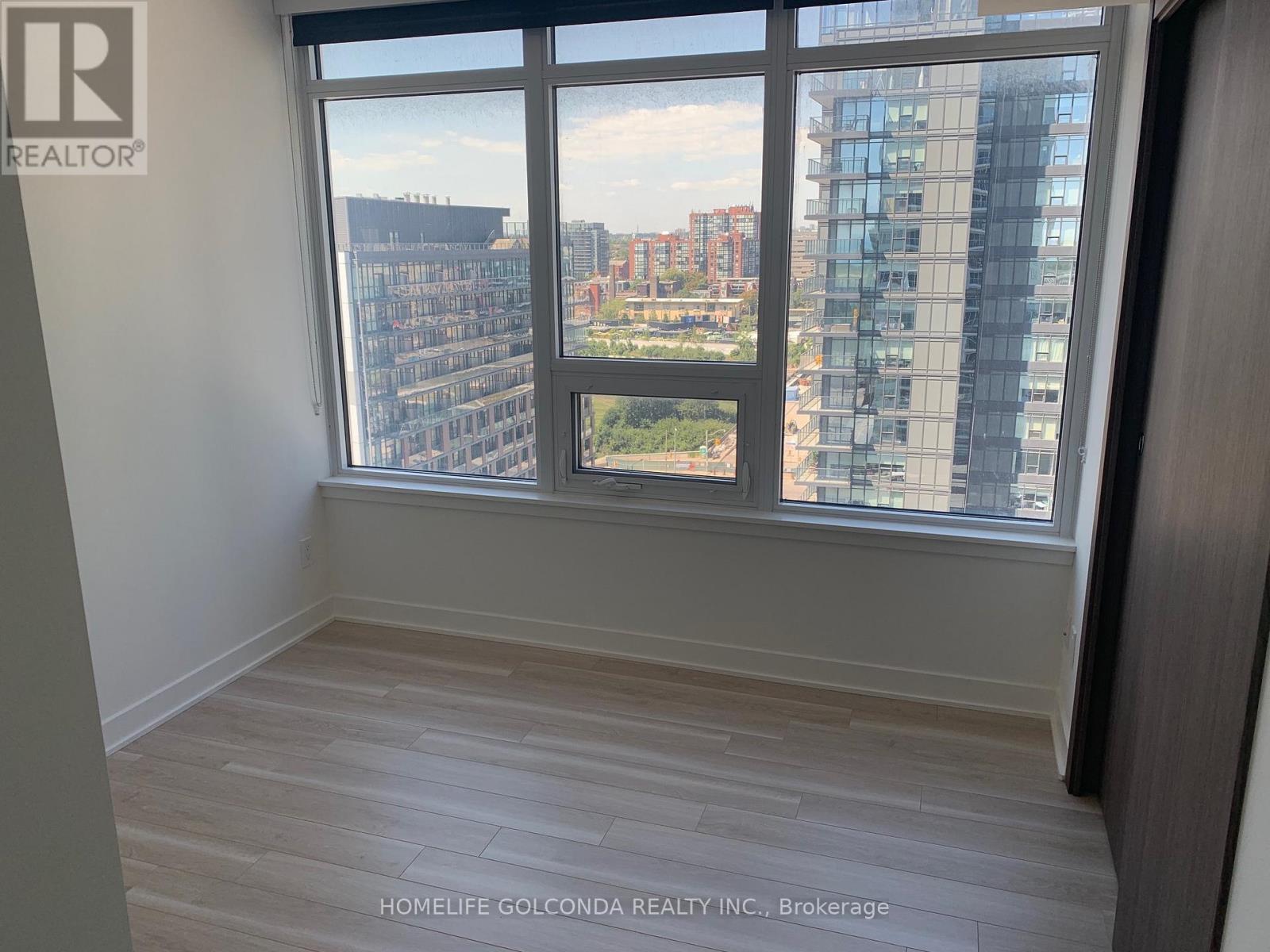 1805 - 19 Bathurst Street, Toronto, Ontario  M5V 0N2 - Photo 6 - C12434818