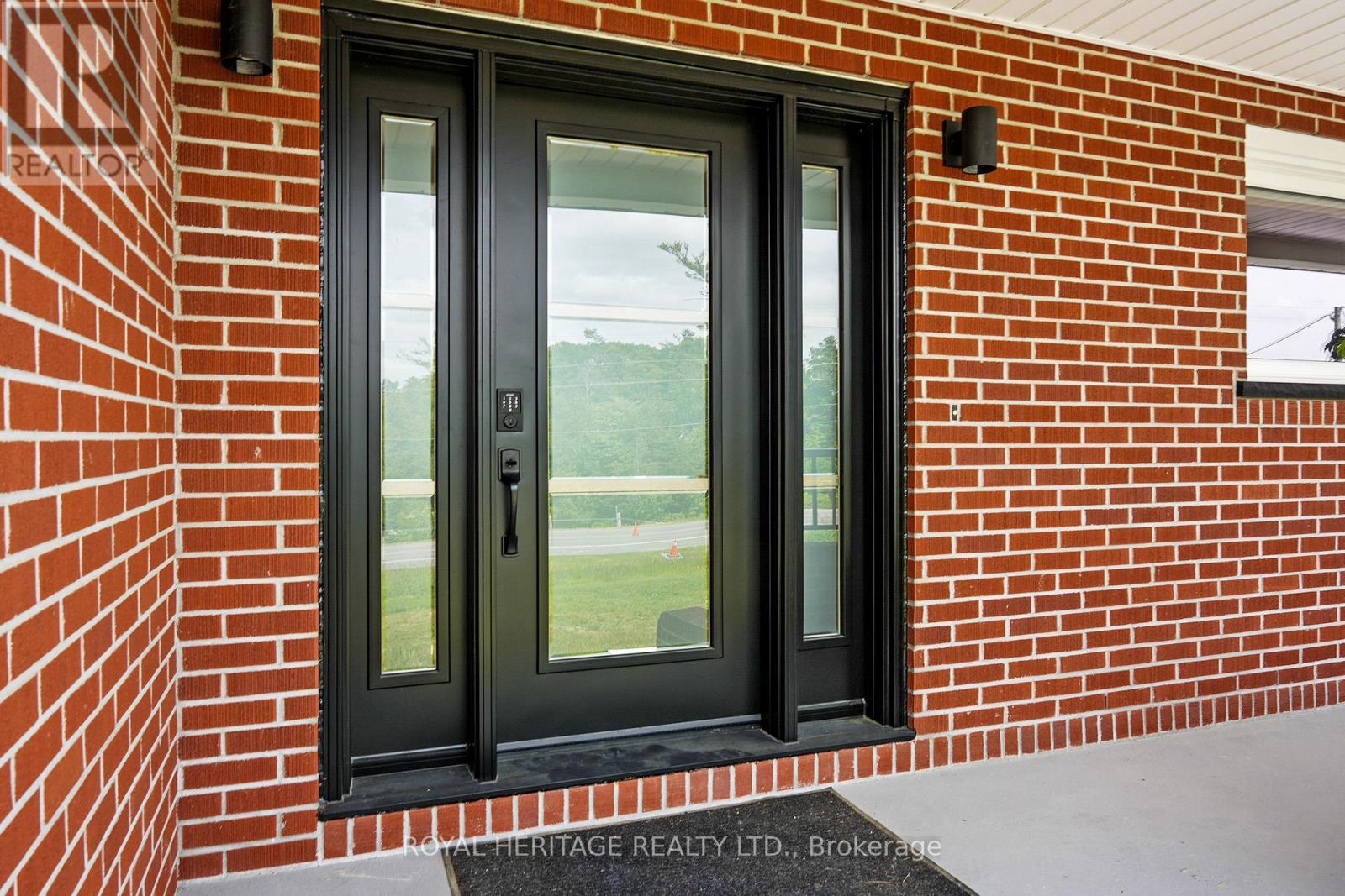 8803 Dale Road, Hamilton Township, Ontario  K9A 4J9 - Photo 6 - X12434978