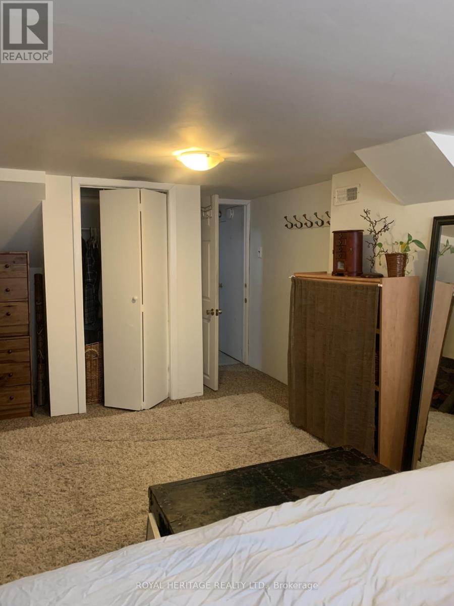 276 Parkhill Road W, Peterborough, Ontario  K9H 3H5 - Photo 7 - X12435009