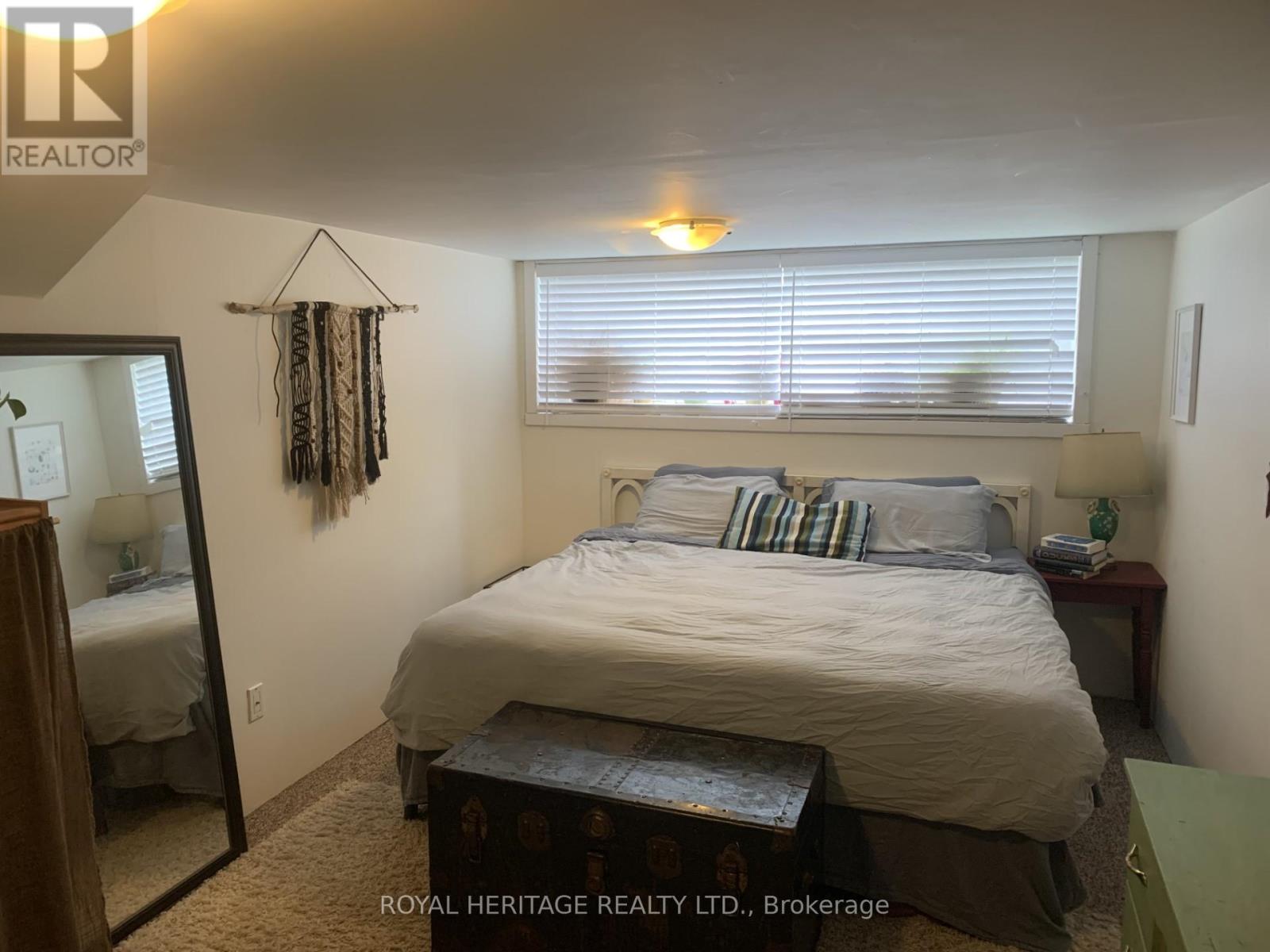 276 Parkhill Road W, Peterborough, Ontario  K9H 3H5 - Photo 8 - X12435009