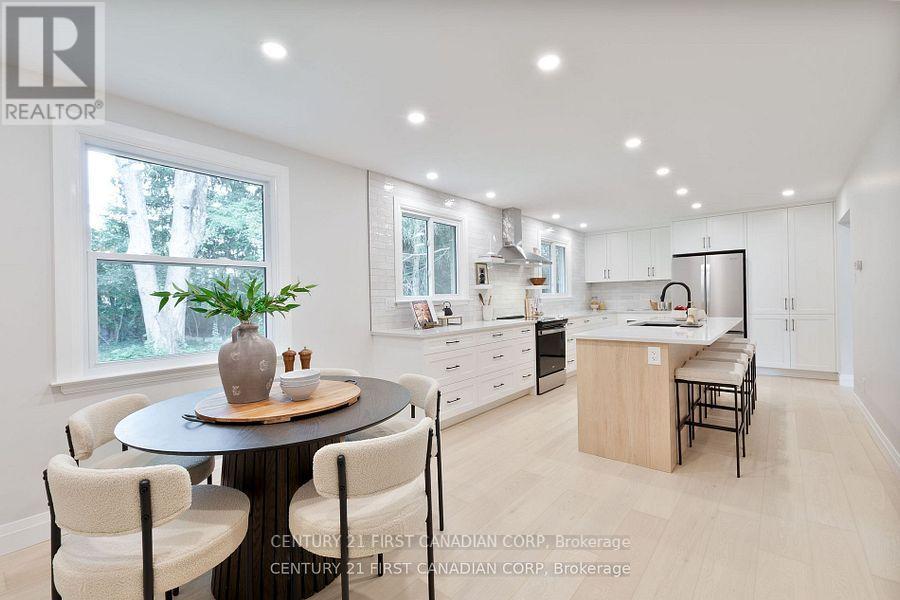 799 Farnham Road, London South, Ontario  N6K 1R6 - Photo 14 - X12434960
