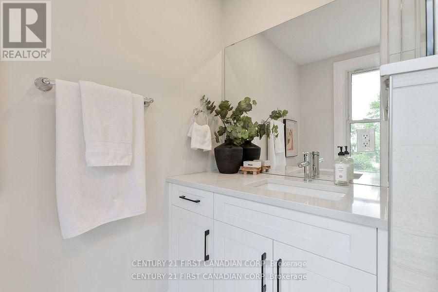 799 Farnham Road, London South, Ontario  N6K 1R6 - Photo 23 - X12434960