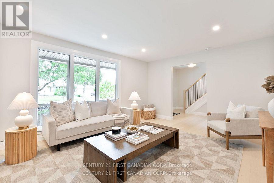 799 Farnham Road, London South, Ontario  N6K 1R6 - Photo 8 - X12434960