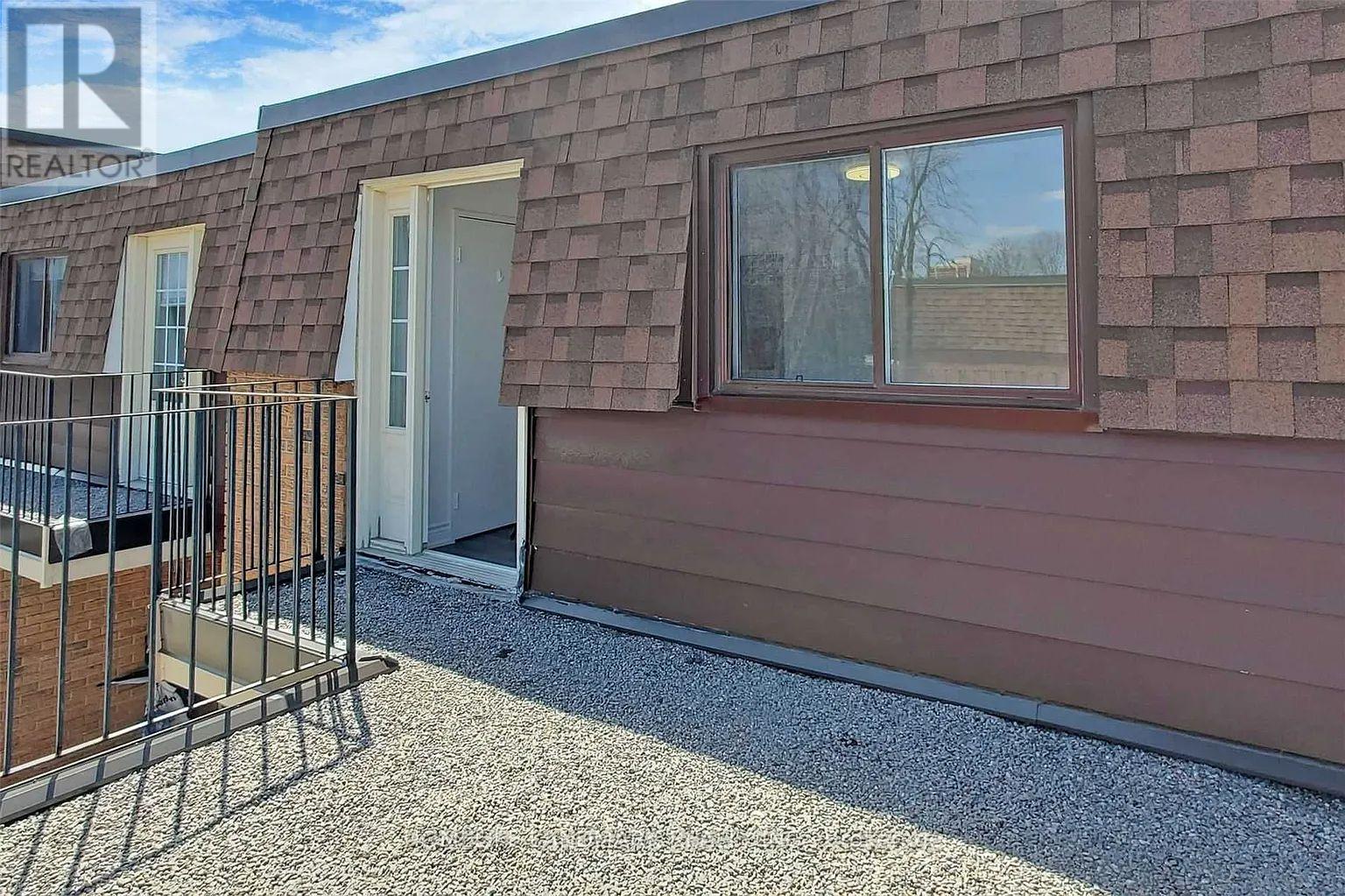 314 Sprucewood Court, Toronto, Ontario  M1W 1R1 - Photo 24 - E12434807