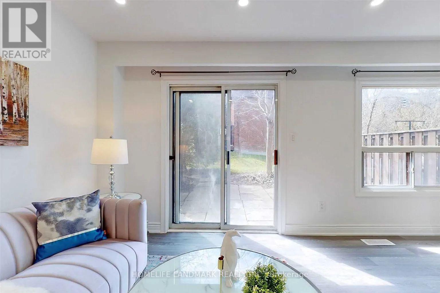 314 Sprucewood Court, Toronto, Ontario  M1W 1R1 - Photo 3 - E12434807