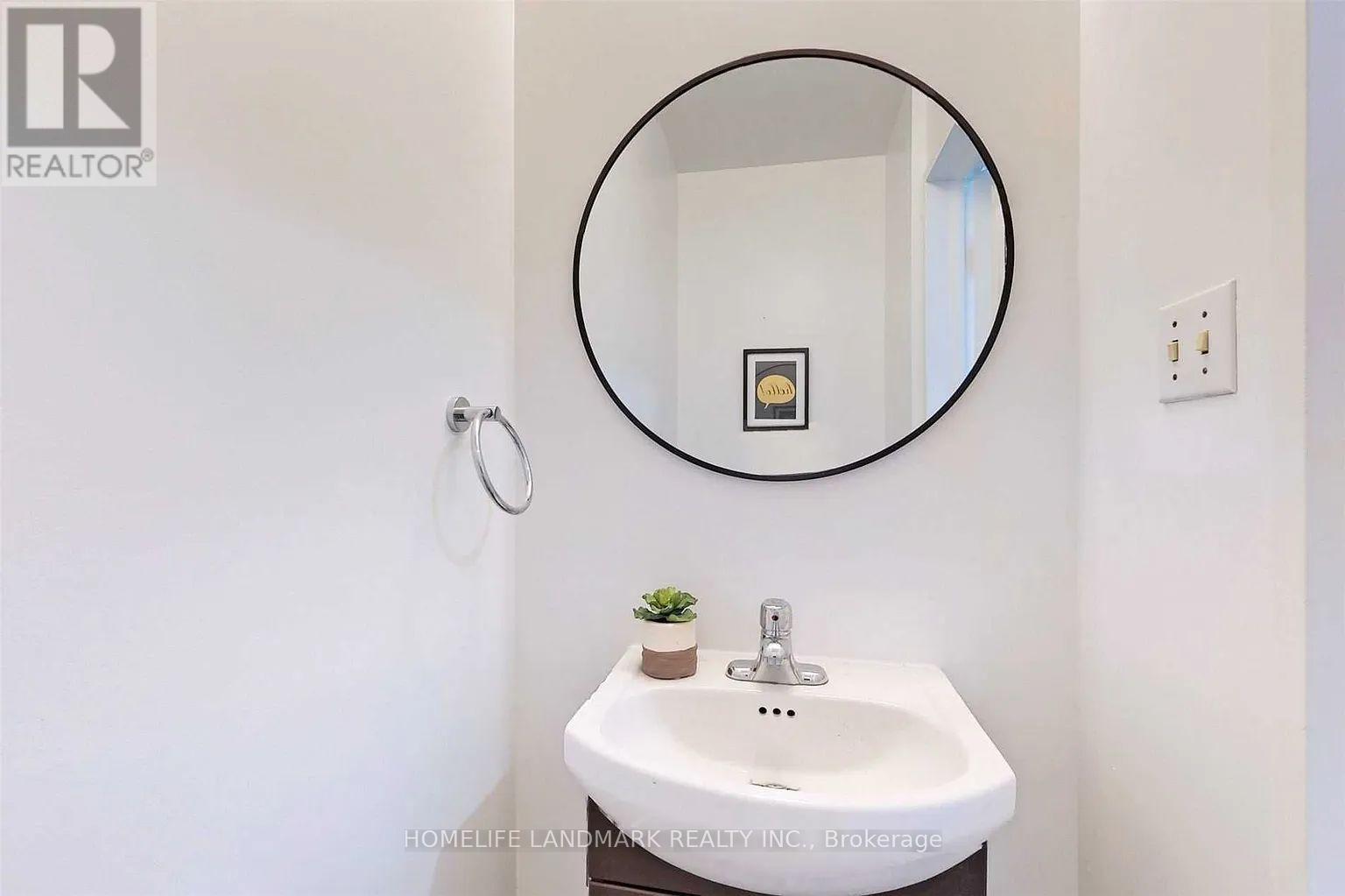 314 Sprucewood Court, Toronto, Ontario  M1W 1R1 - Photo 8 - E12434807