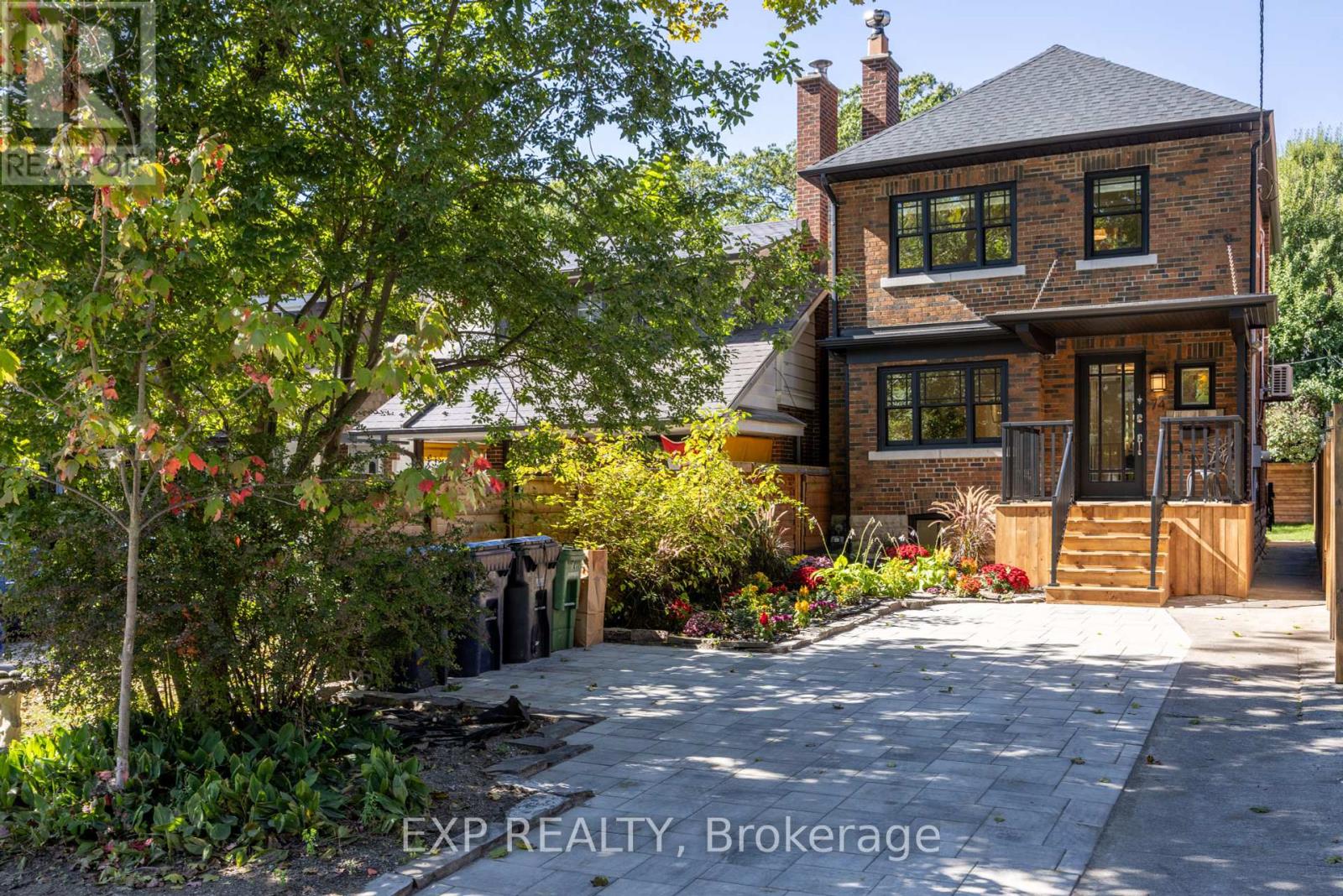 74 Willow Avenue, Toronto, Ontario  M4E 3K2 - Photo 2 - E12434905
