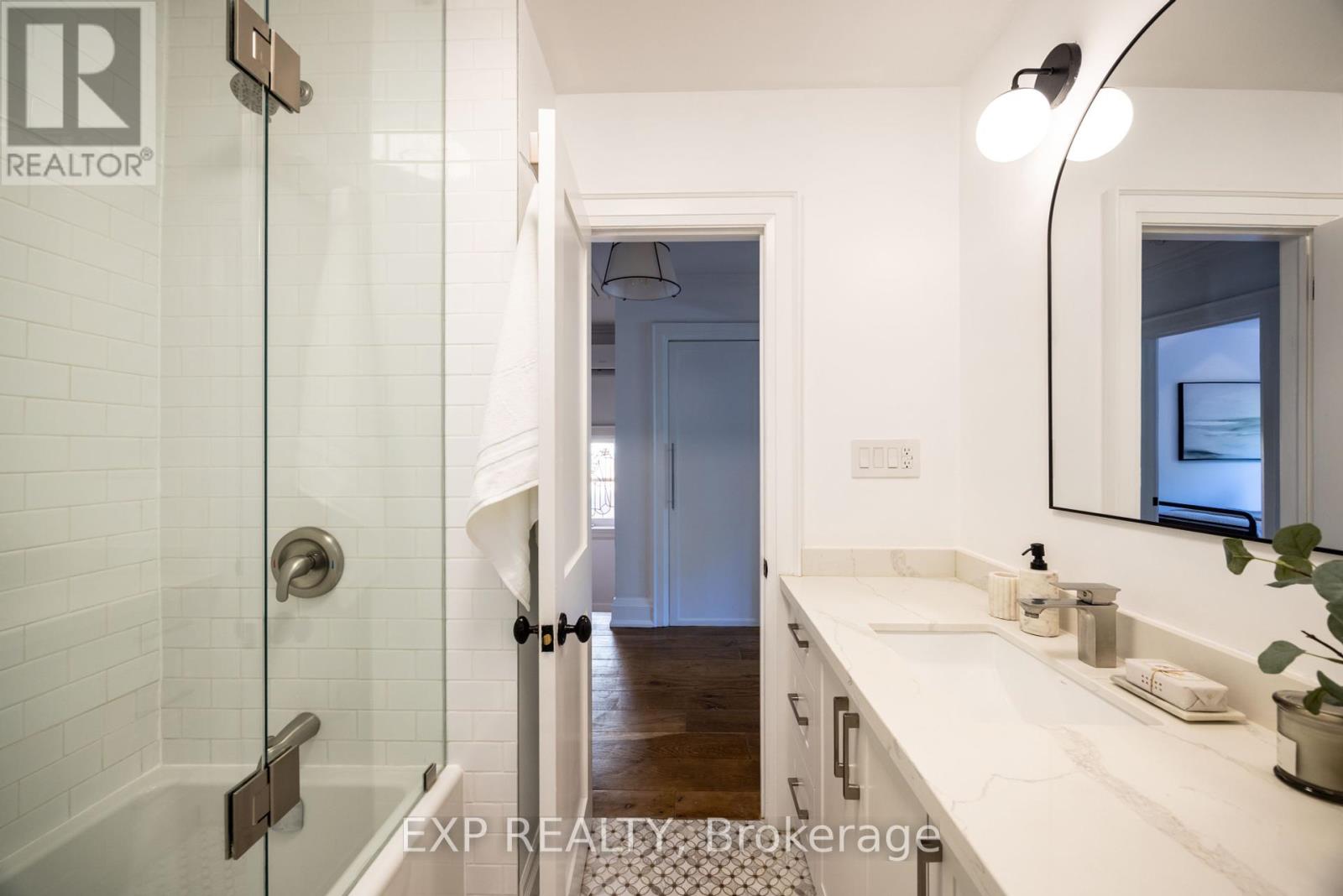 74 Willow Avenue, Toronto, Ontario  M4E 3K2 - Photo 36 - E12434905