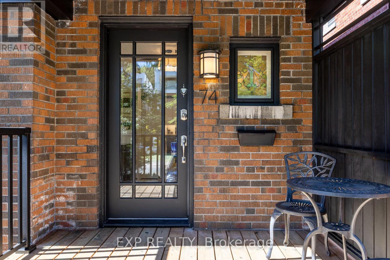 74 Willow Avenue, Toronto, Ontario  M4E 3K2 - Photo 4 - E12434905