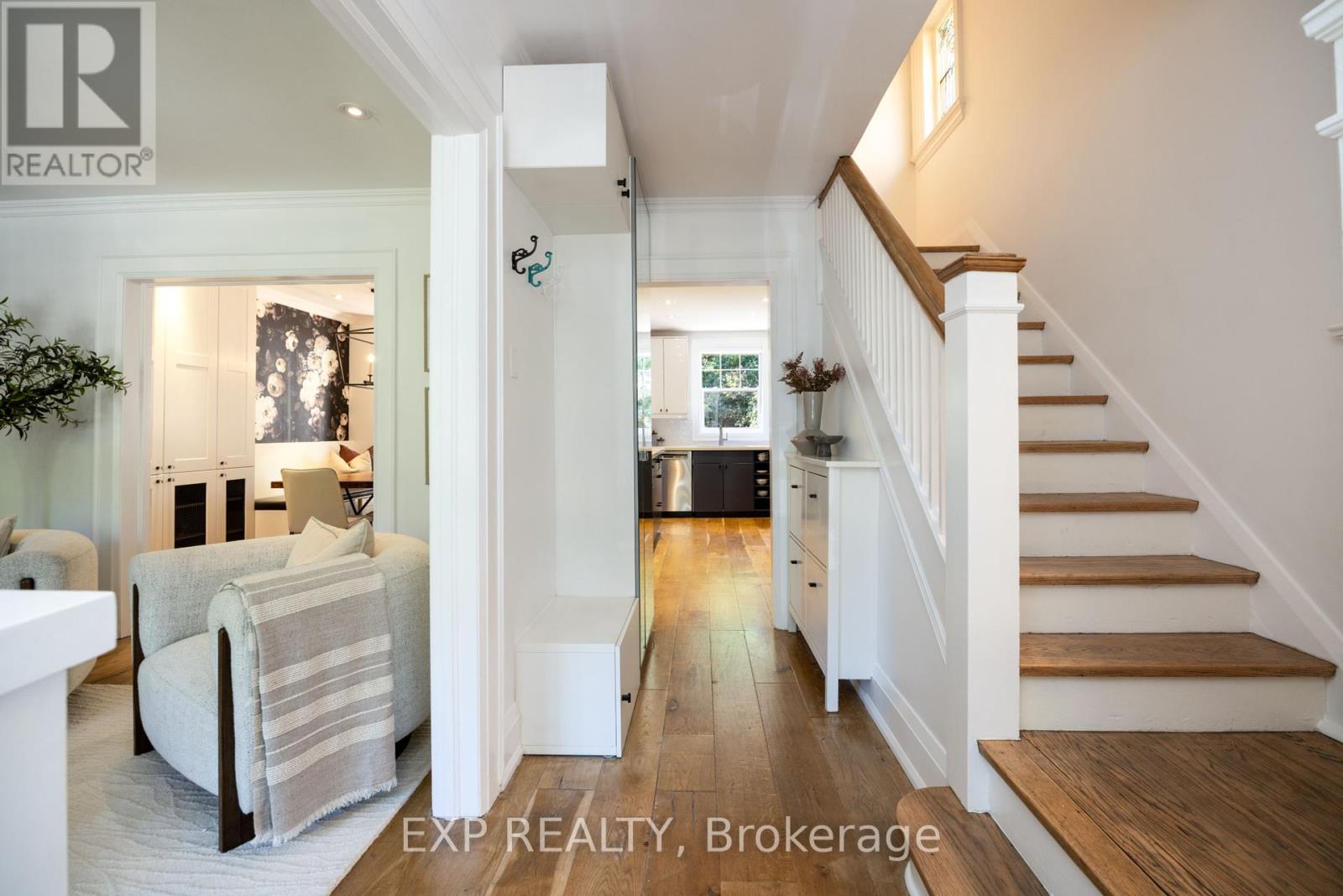 74 Willow Avenue, Toronto, Ontario  M4E 3K2 - Photo 5 - E12434905