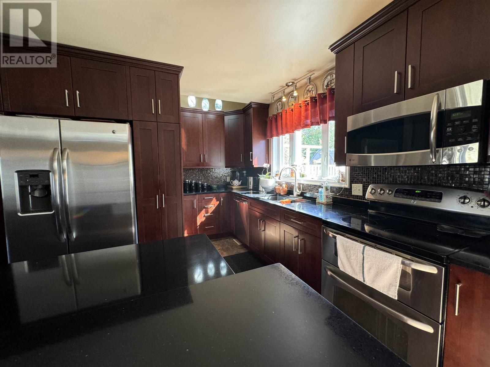 53 Hemlo Dr, Marathon, Ontario  P0T 2E0 - Photo 11 - TB251995