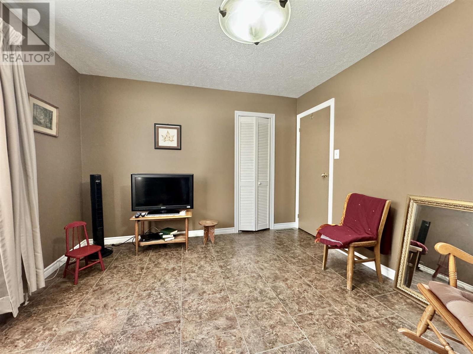 53 Hemlo Dr, Marathon, Ontario  P0T 2E0 - Photo 17 - TB251995