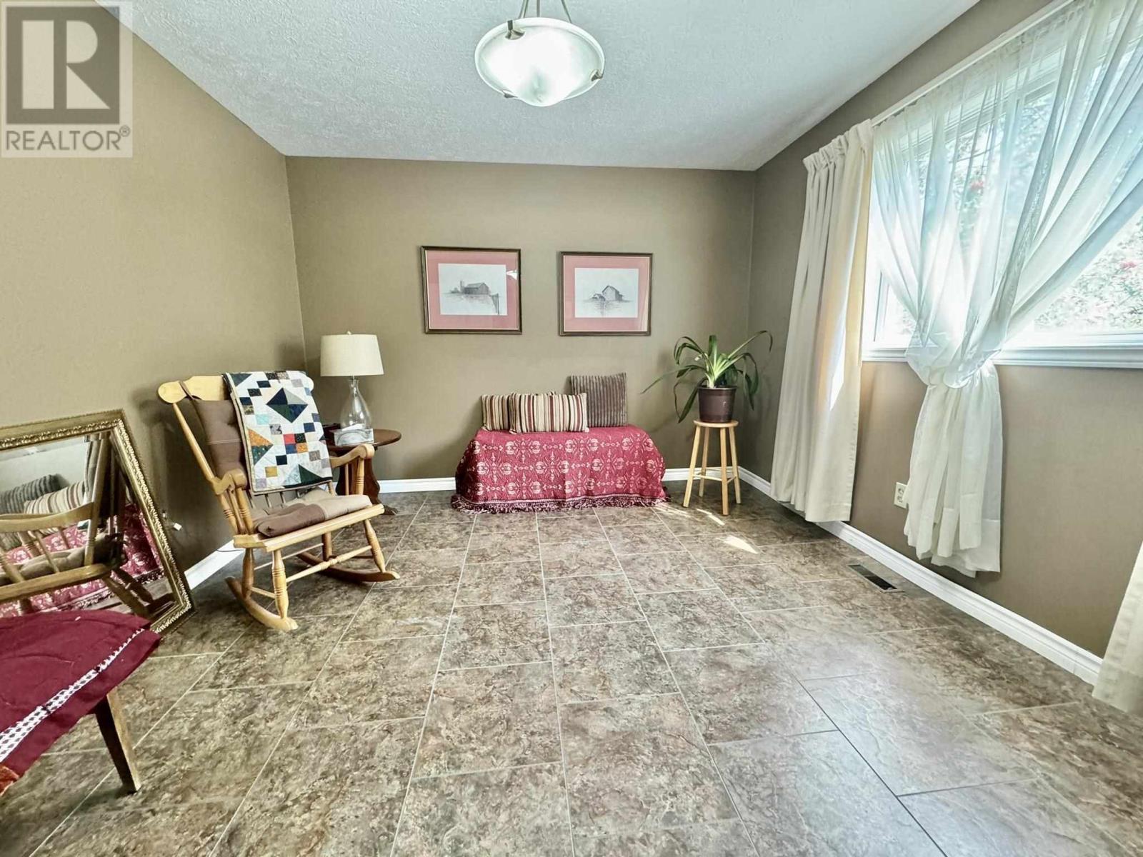 53 Hemlo Dr, Marathon, Ontario  P0T 2E0 - Photo 18 - TB251995