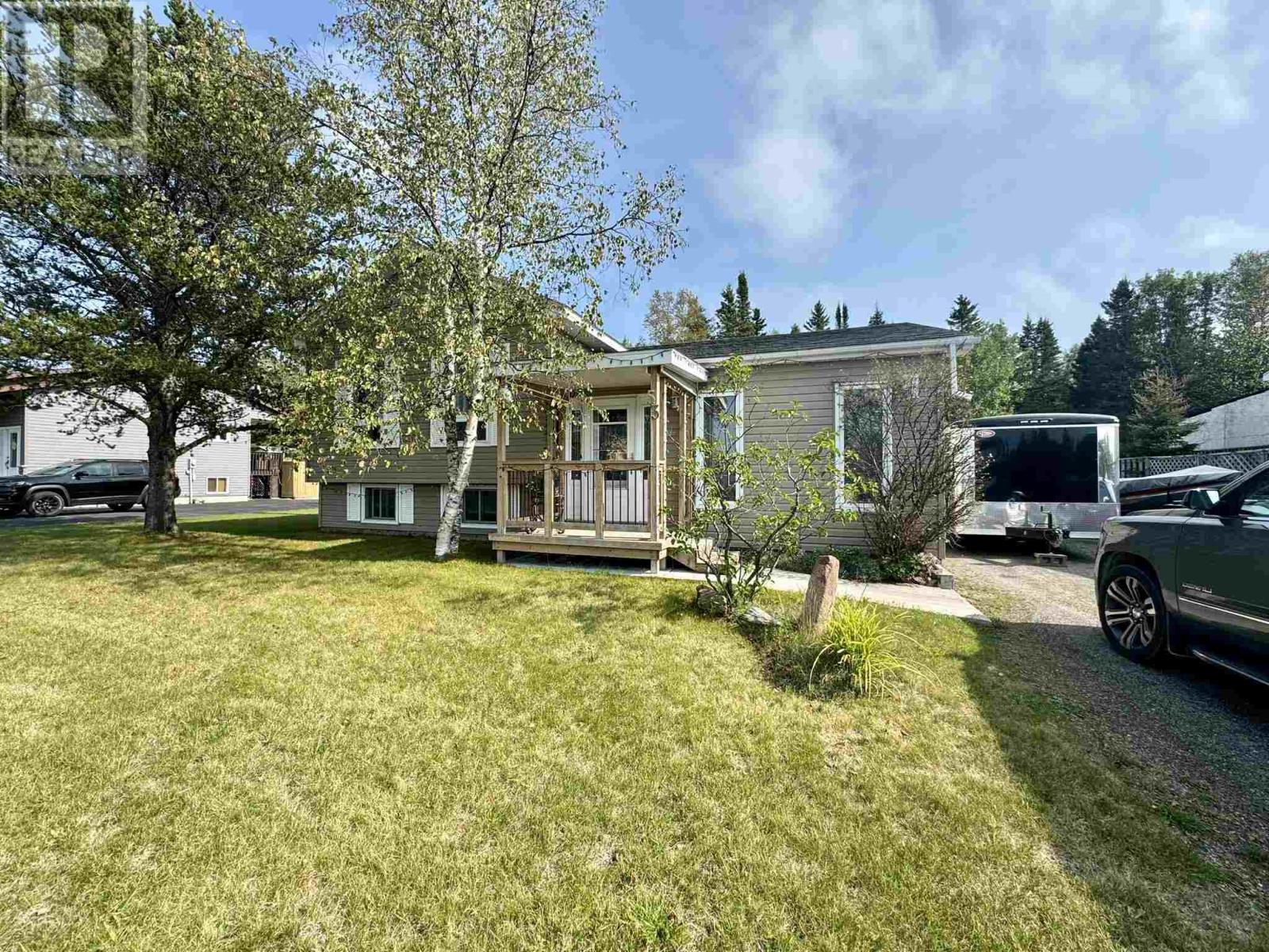 53 Hemlo Dr, Marathon, Ontario  P0T 2E0 - Photo 3 - TB251995
