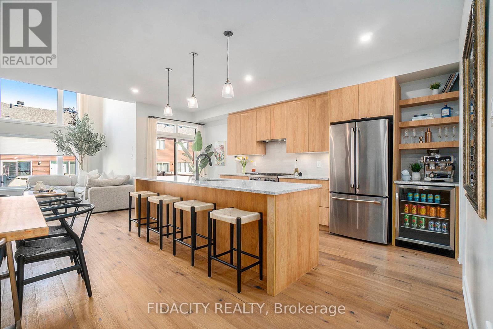 712 Twist Way, Ottawa, Ontario  K2V 0M8 - Photo 4 - X12435004