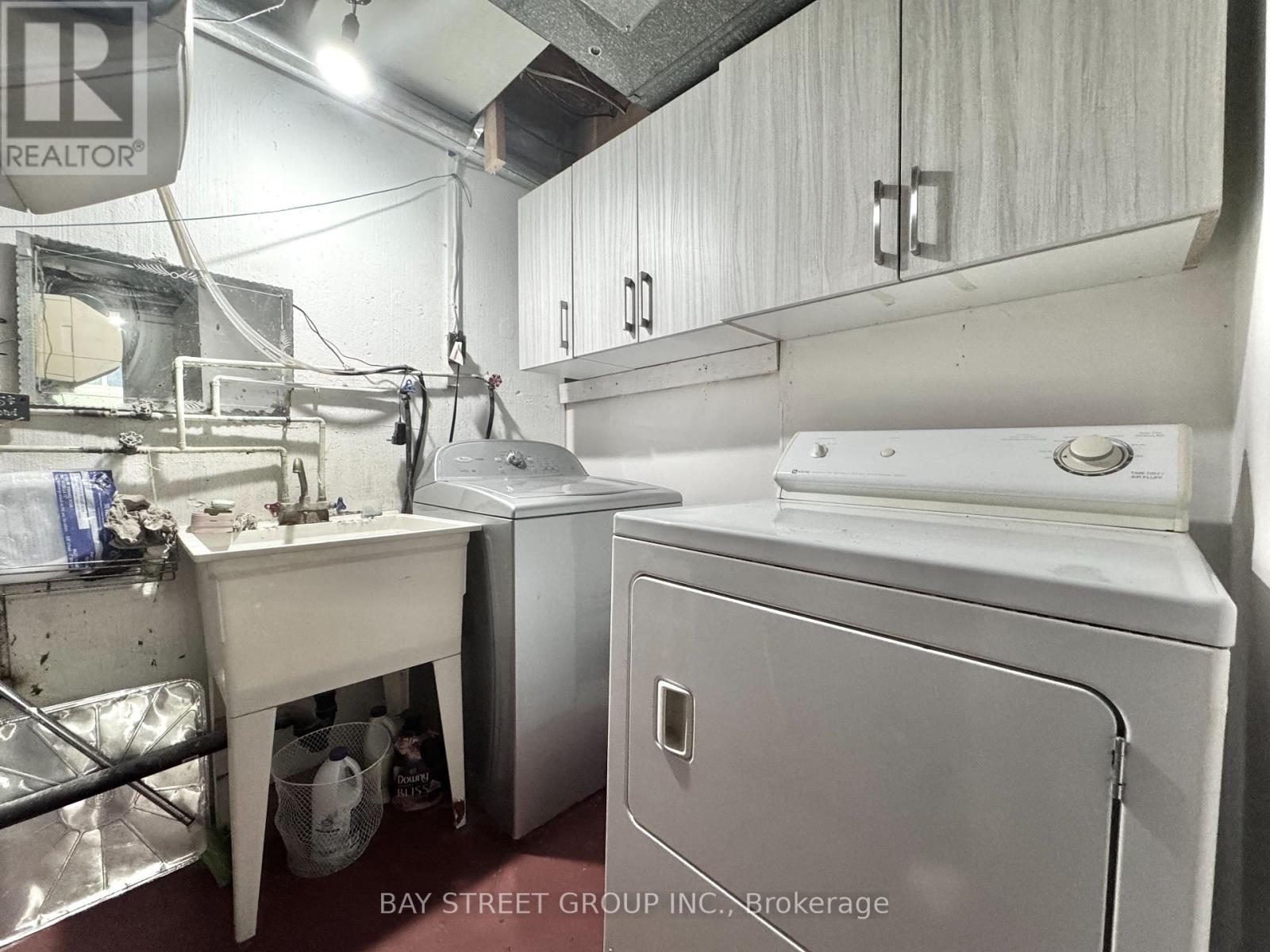 43 Sherwood Forest Drive, Markham, Ontario  L3P 1P5 - Photo 17 - N12434830