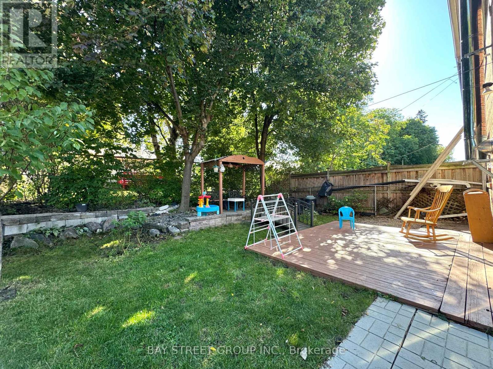 43 Sherwood Forest Drive, Markham, Ontario  L3P 1P5 - Photo 18 - N12434830