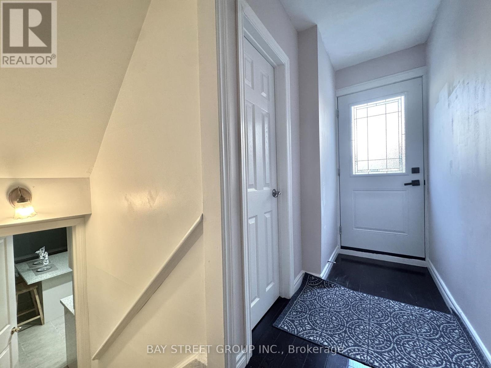 43 Sherwood Forest Drive, Markham, Ontario  L3P 1P5 - Photo 4 - N12434830