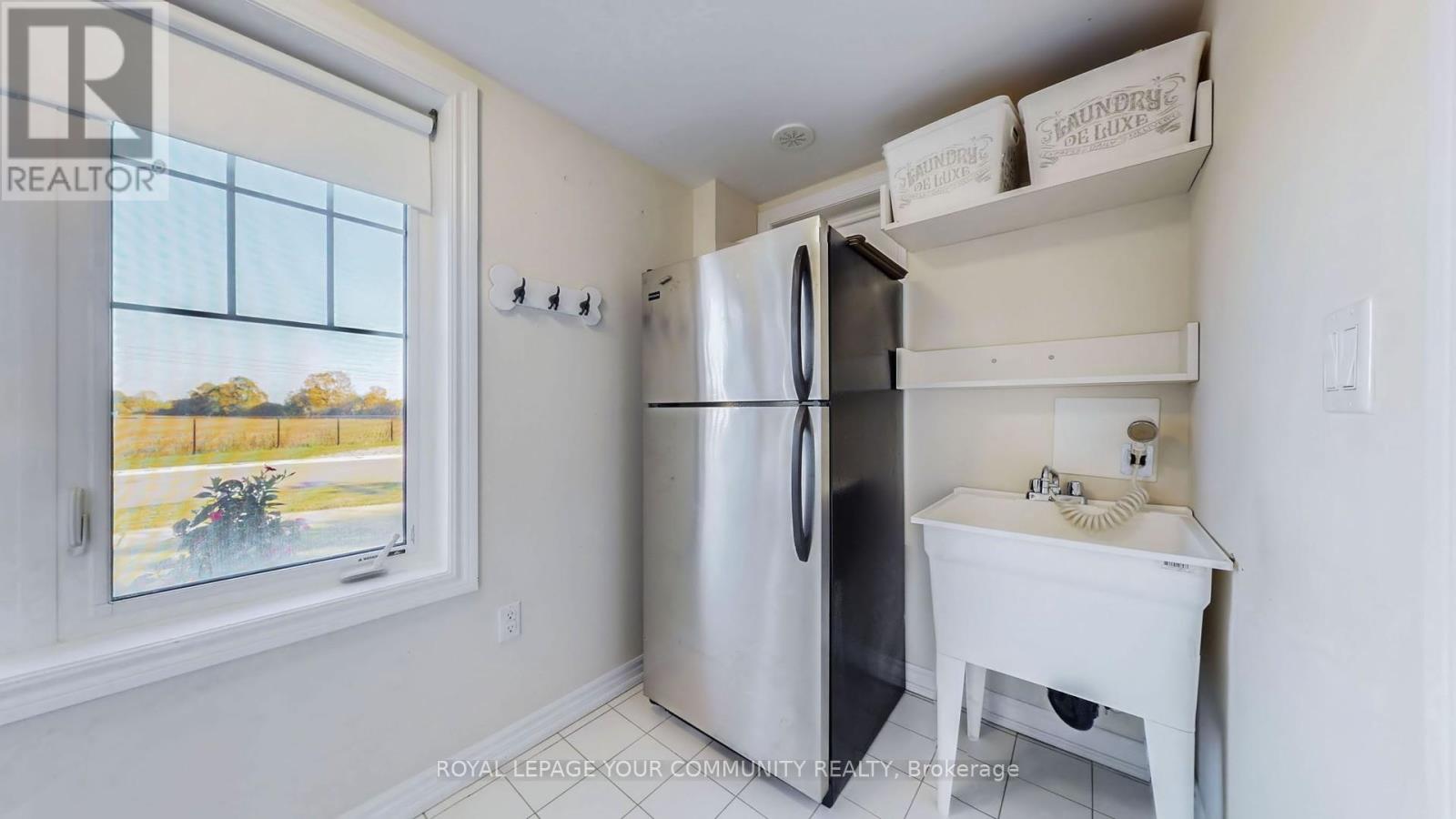 32 Delft Drive, Markham, Ontario  L6C 0Z1 - Photo 14 - N12434836
