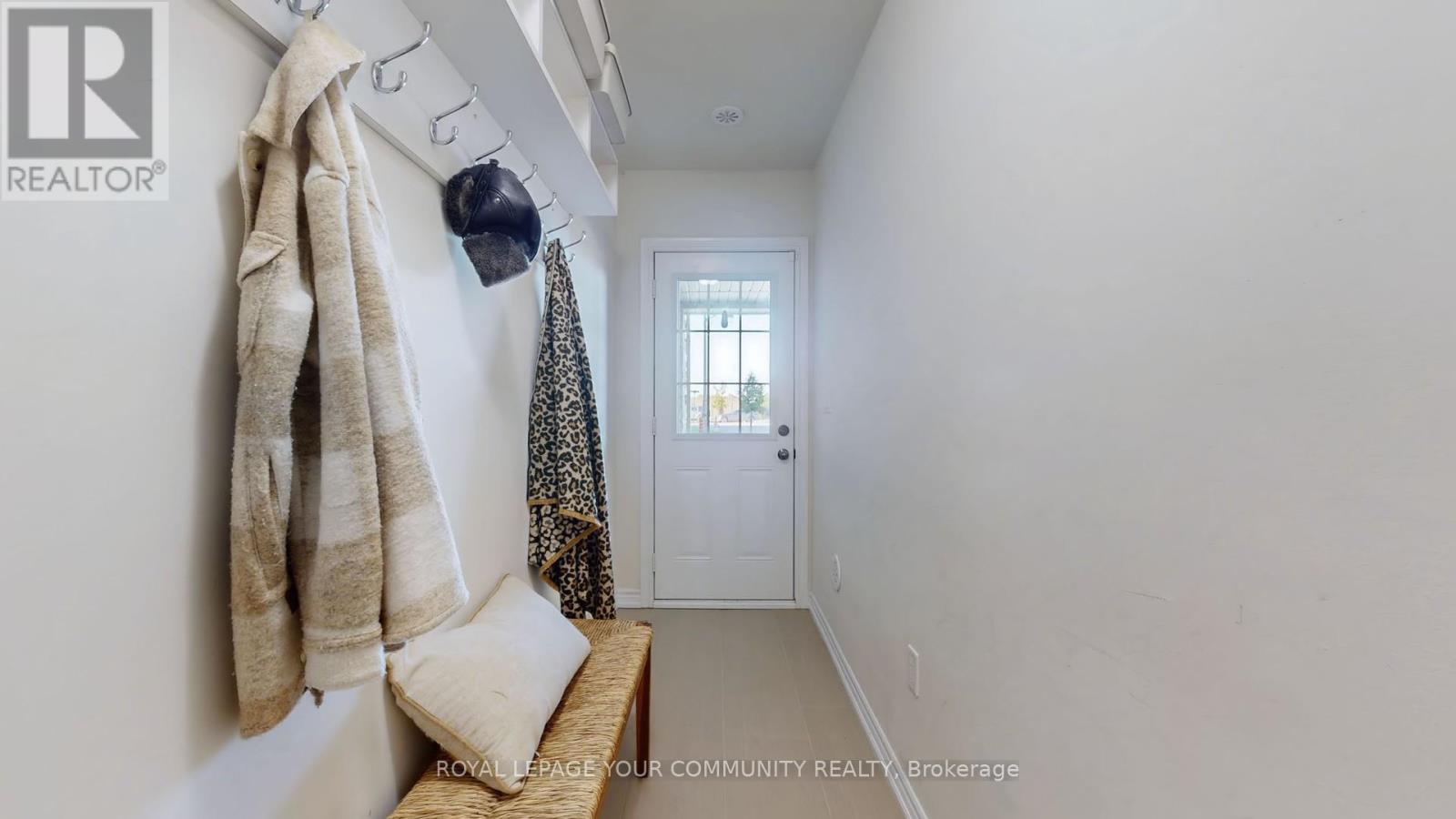 32 Delft Drive, Markham, Ontario  L6C 0Z1 - Photo 31 - N12434836