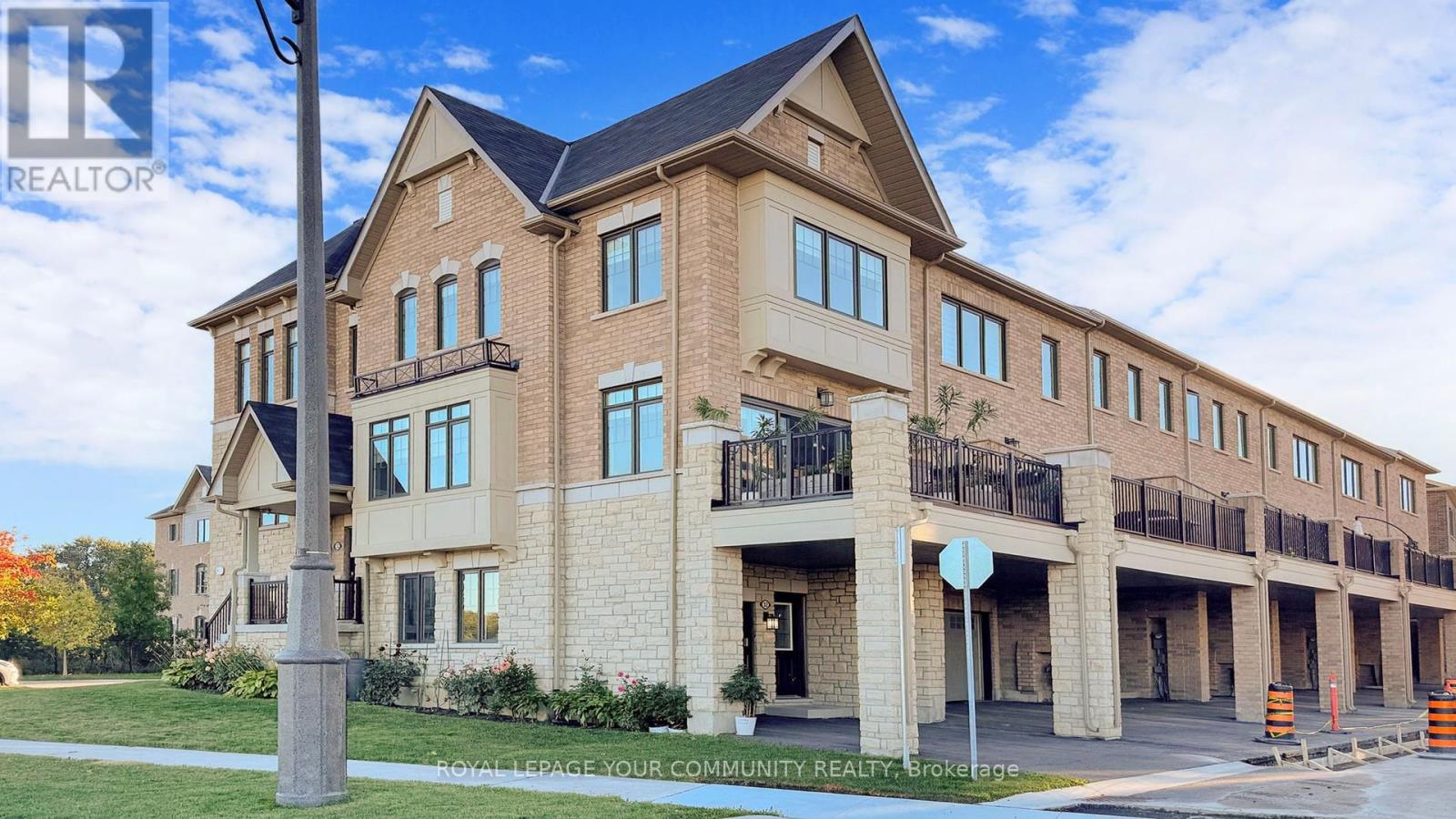 32 Delft Drive, Markham, Ontario  L6C 0Z1 - Photo 43 - N12434836