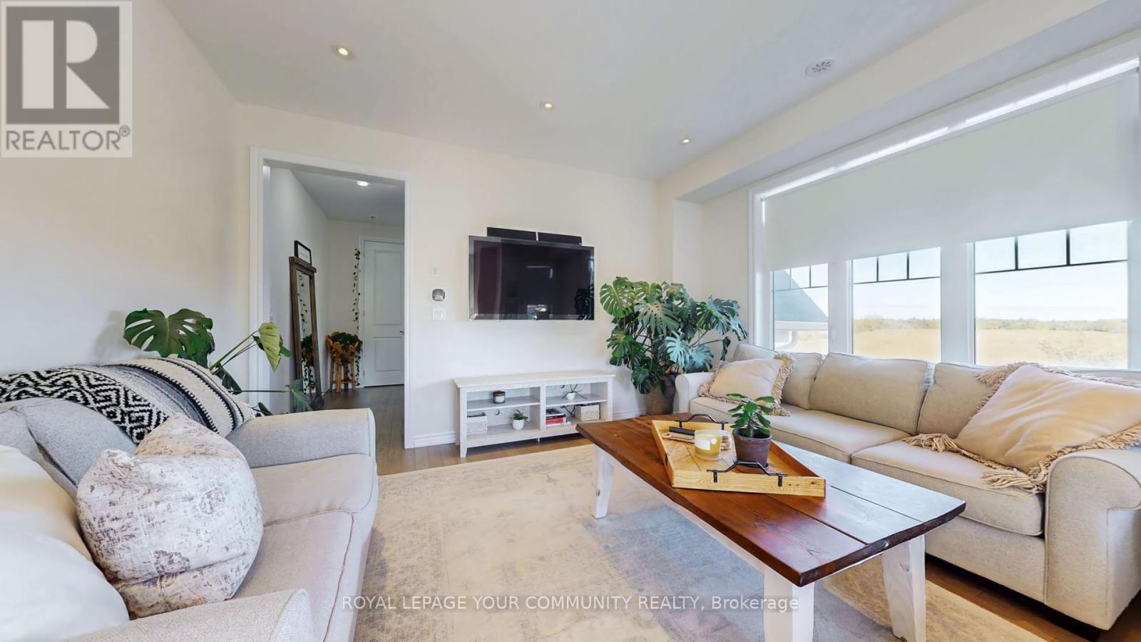 32 Delft Drive, Markham, Ontario  L6C 0Z1 - Photo 7 - N12434836