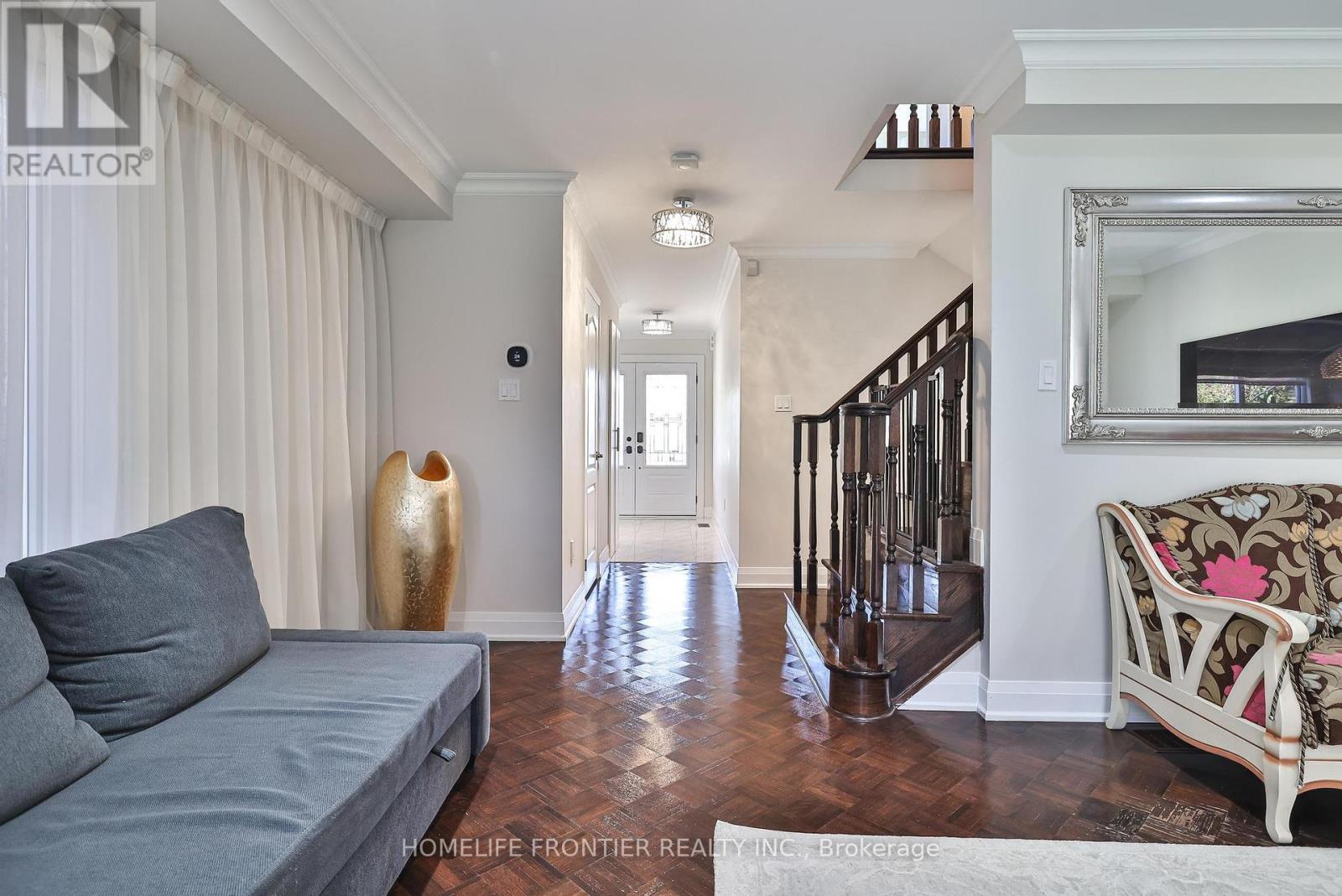 86 Venice Gate Drive, Vaughan, Ontario  L4H 0E7 - Photo 13 - N12434887