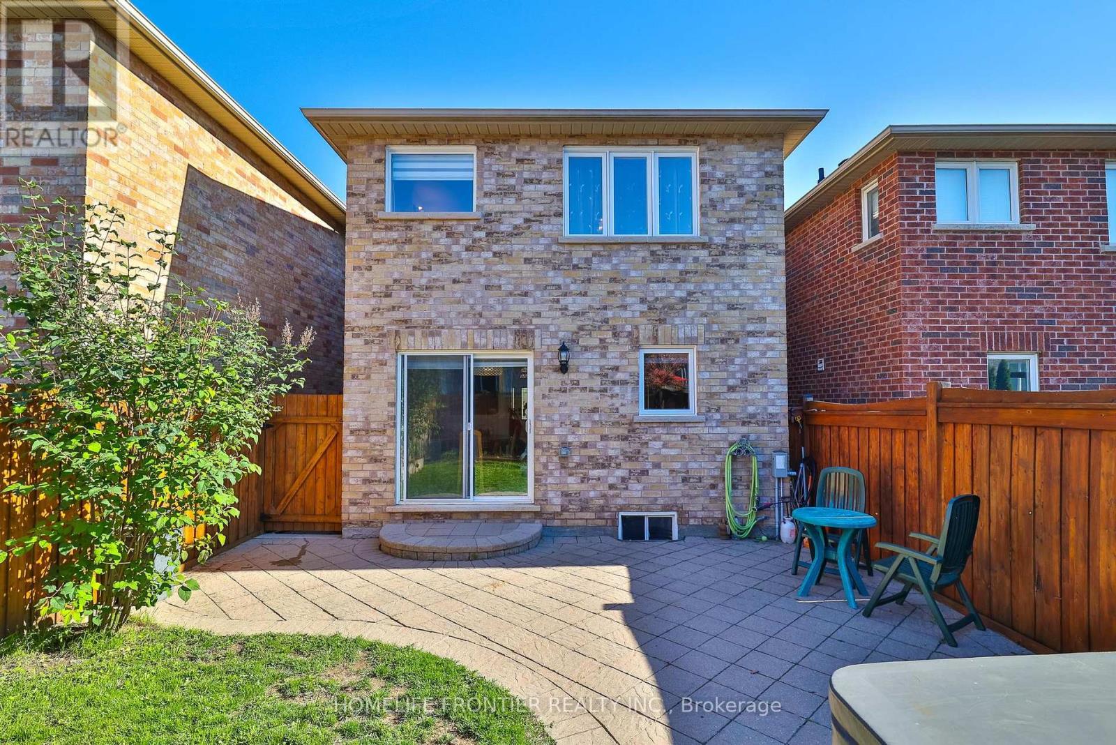 86 Venice Gate Drive, Vaughan, Ontario  L4H 0E7 - Photo 40 - N12434887