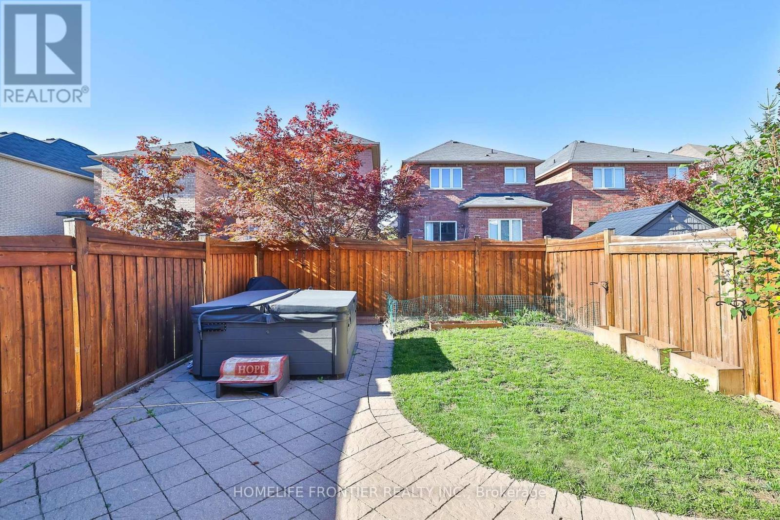 86 Venice Gate Drive, Vaughan, Ontario  L4H 0E7 - Photo 42 - N12434887
