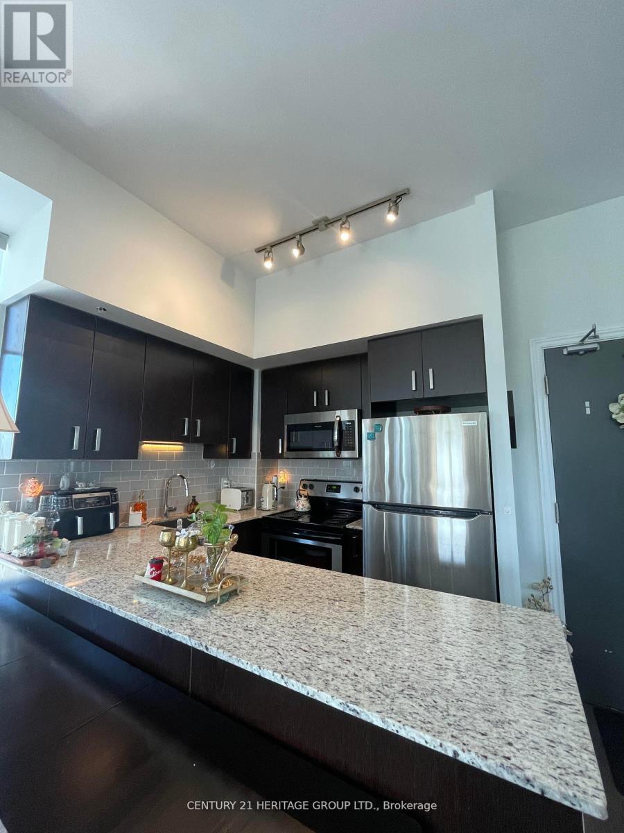 Ph8 - 11611 Yonge Street, Richmond Hill, Ontario  L4E 1G2 - Photo 6 - N12434903