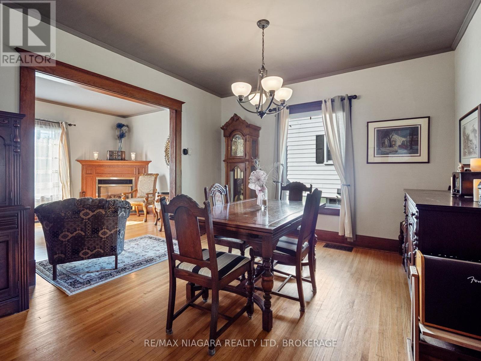 18 Emerick Avenue, Fort Erie, Ontario  L2A 2W3 - Photo 11 - X12434949