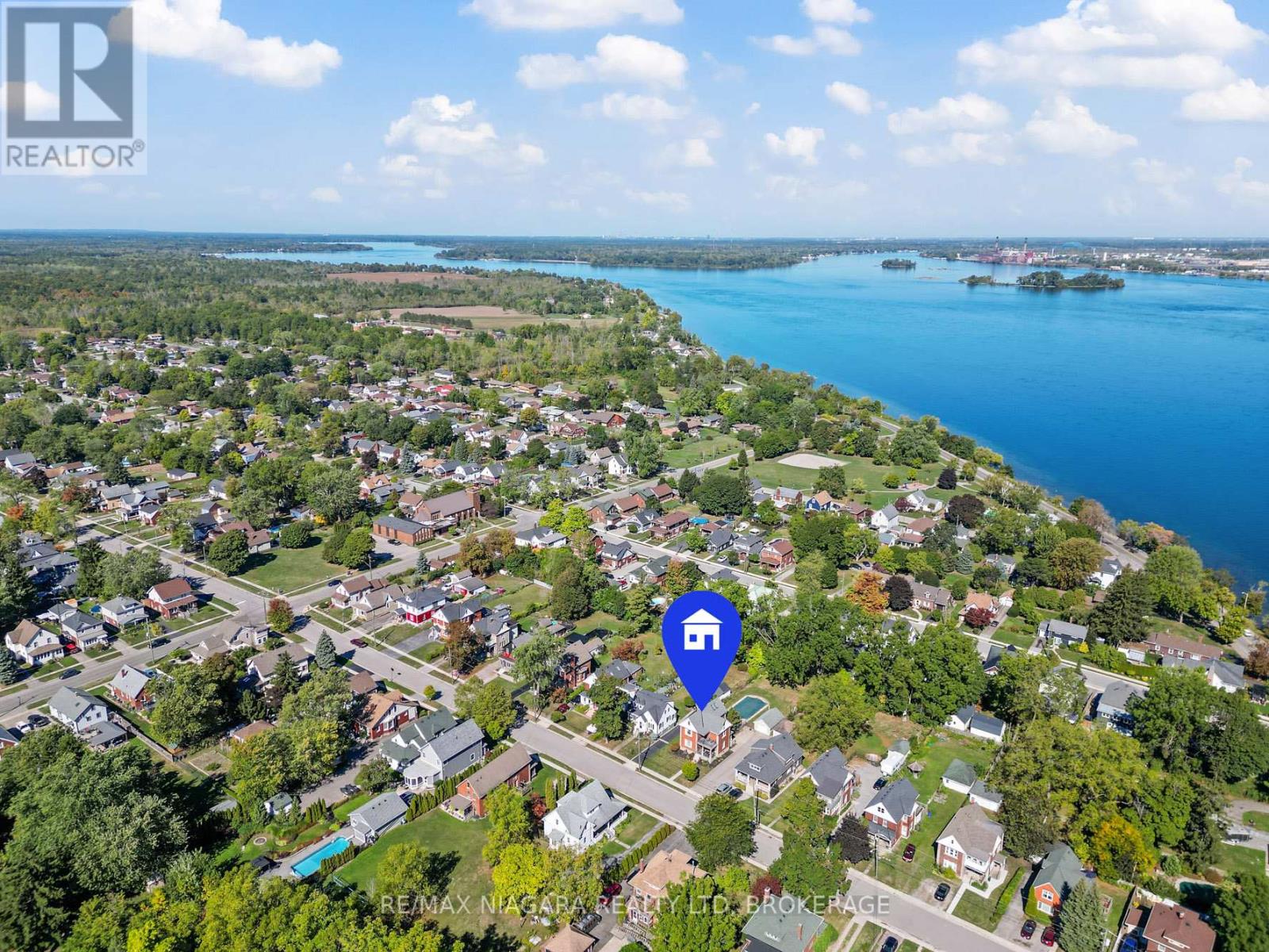 18 Emerick Avenue, Fort Erie (Central), Ontario  L2A 2W3 - Photo 45 - X12434949