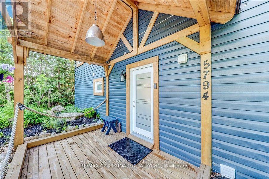 5794 Victoria Park Road, Rama First Nation 32, Ontario  L3V 6H6 - Photo 12 - S12434827