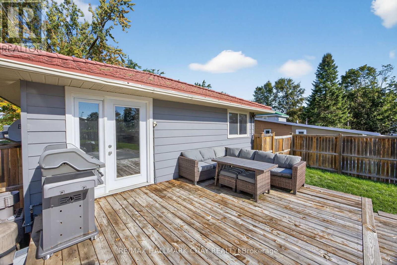 67 Simcoe Street, Orillia, Ontario  L3V 1G5 - Photo 16 - S12434889