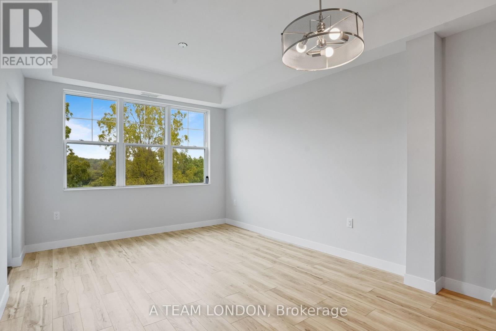 413 - 100 The Promenade, Central Elgin, Ontario  N5L 1C5 - Photo 13 - X12431959