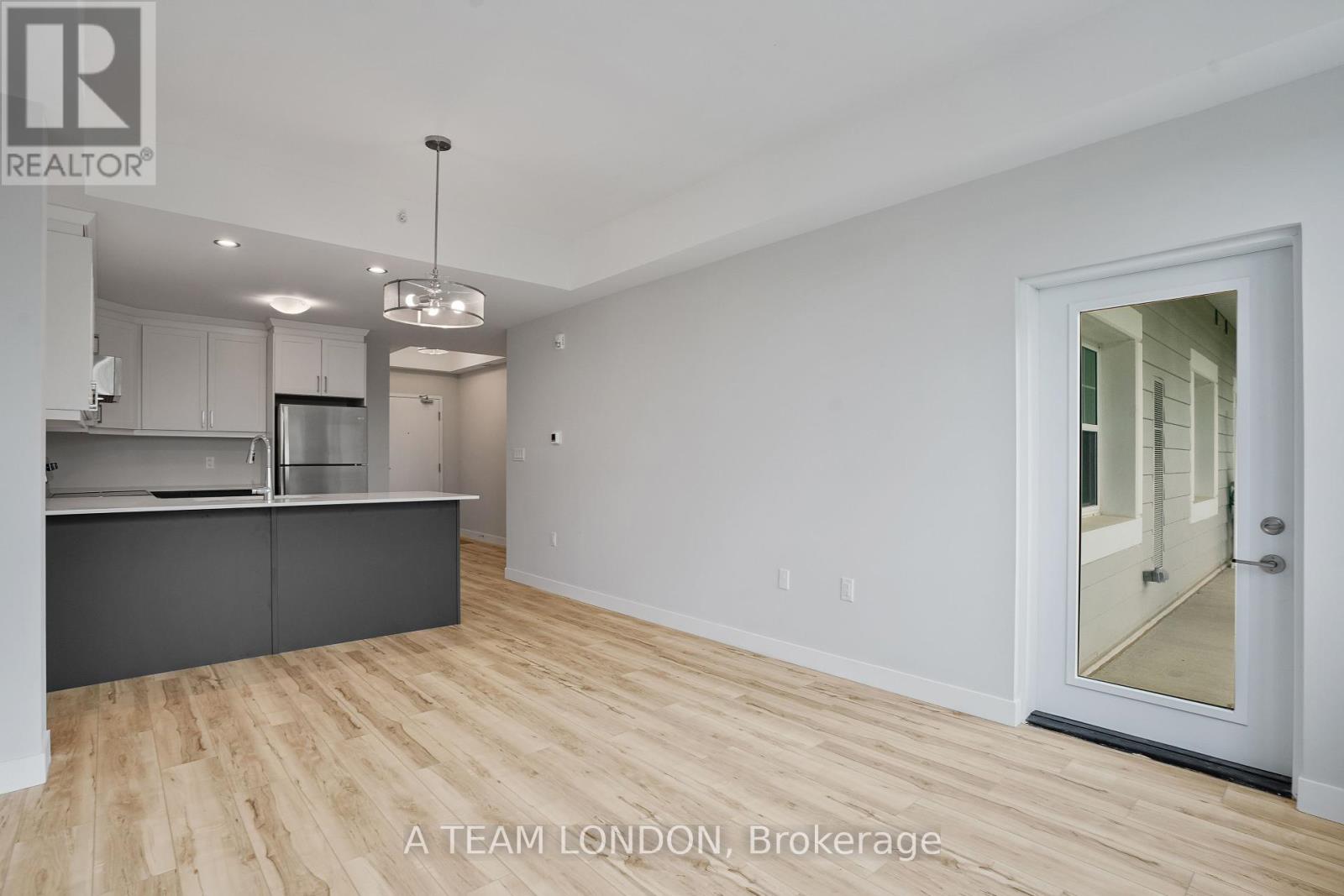 413 - 100 The Promenade, Central Elgin, Ontario  N5L 1C5 - Photo 15 - X12431959
