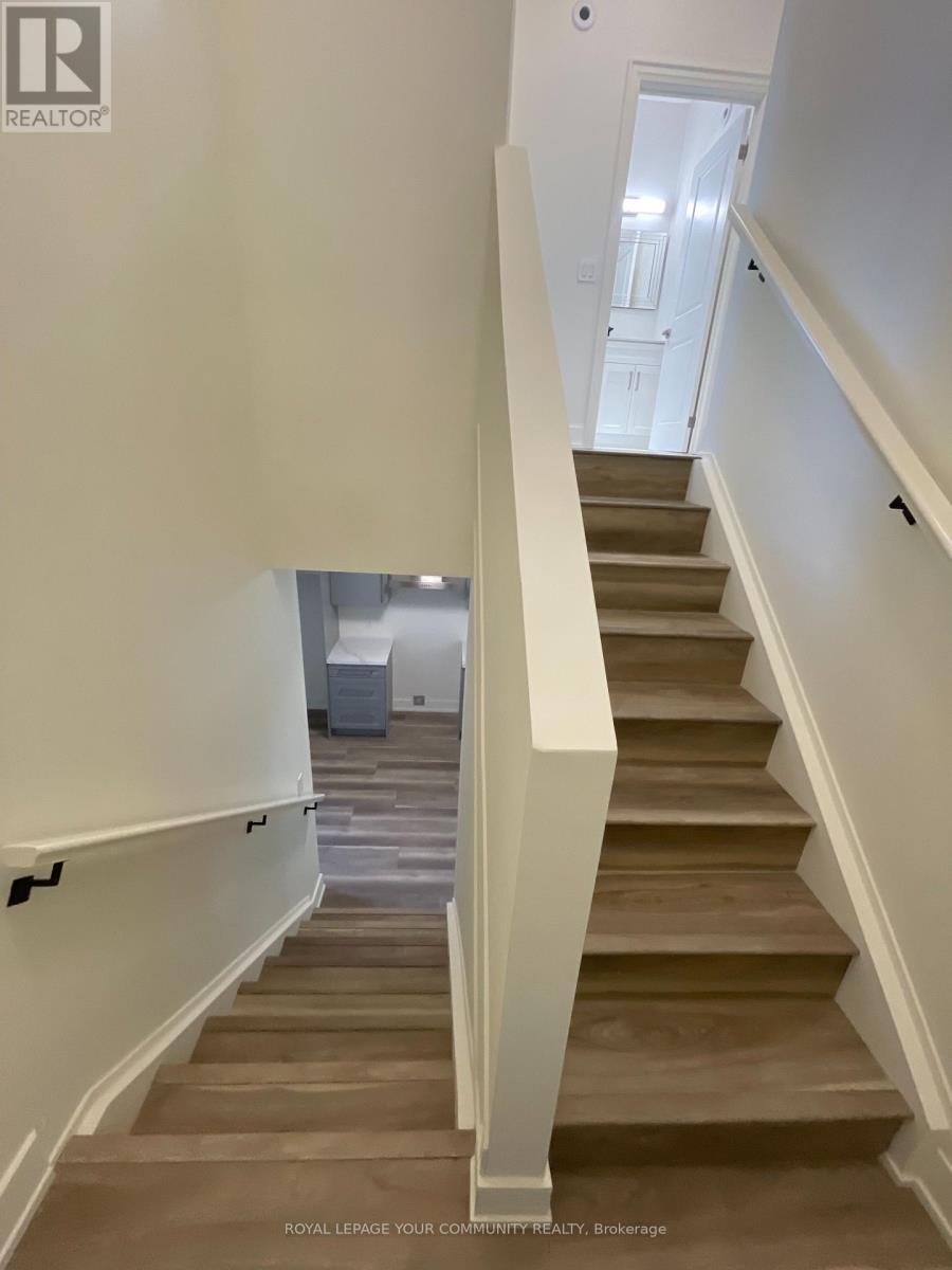 8 - 263 Barrie Street W, Bradford West Gwillimbury, Ontario  L3Z 1A2 - Photo 12 - N12428322