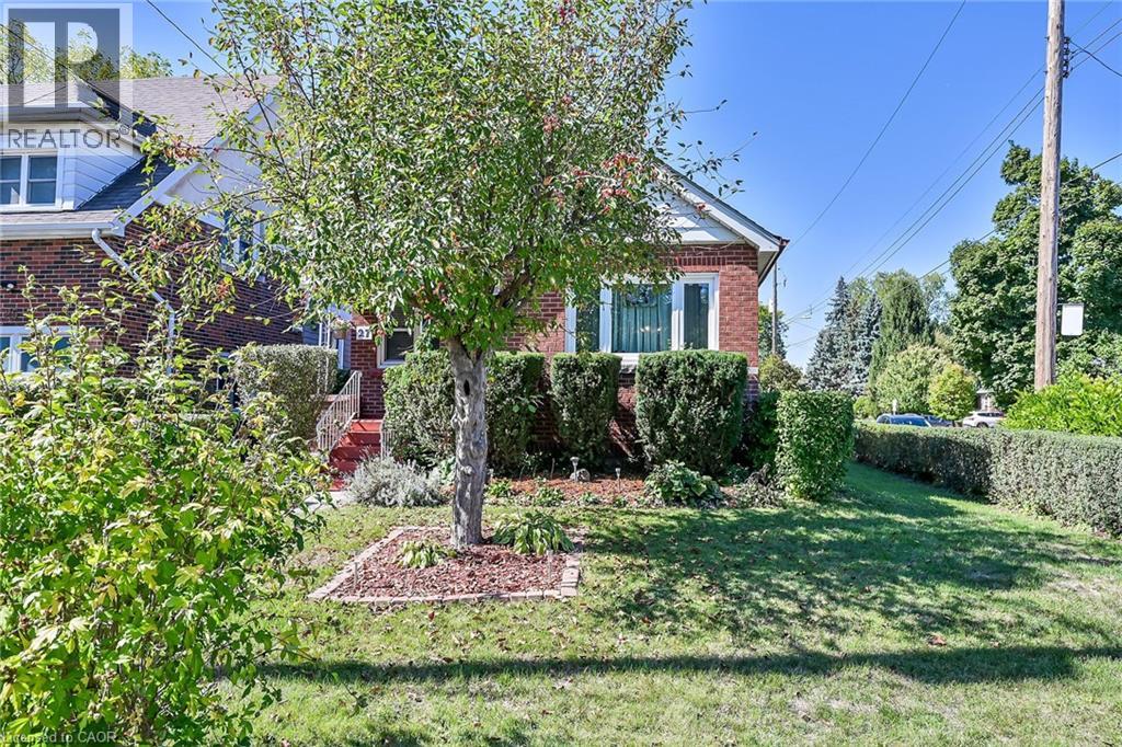 27 Paradise Road N, Hamilton, Ontario  L8S 3S5 - Photo 2 - 40774845