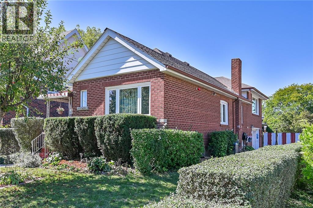 27 Paradise Road N, Hamilton, Ontario  L8S 3S5 - Photo 4 - 40774845