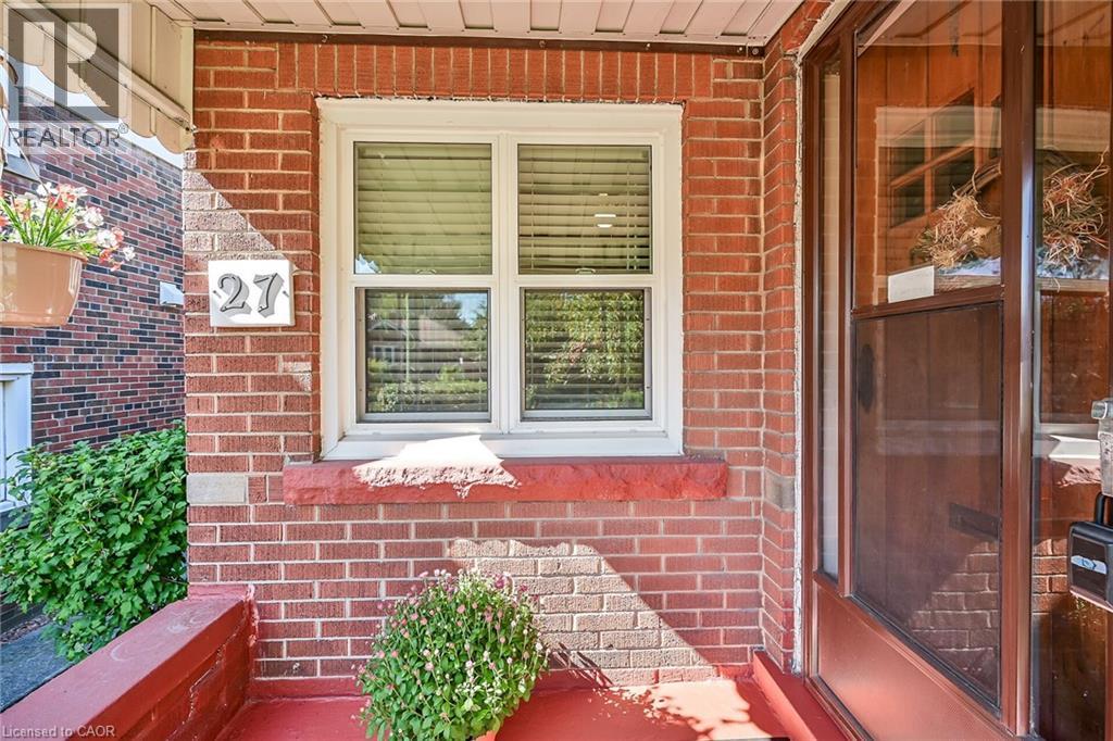 27 Paradise Road N, Hamilton, Ontario  L8S 3S5 - Photo 6 - 40774845