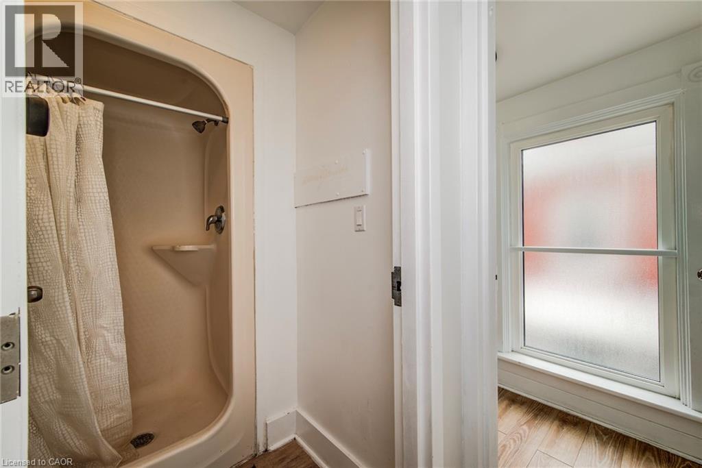 19 Schneider Avenue, Kitchener, Ontario  N2G 1K7 - Photo 15 - 40774780