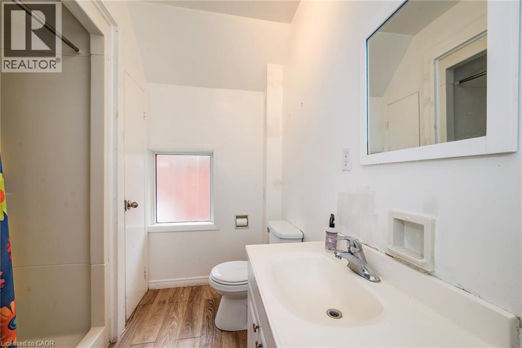 19 Schneider Avenue, Kitchener, Ontario  N2G 1K7 - Photo 17 - 40774780