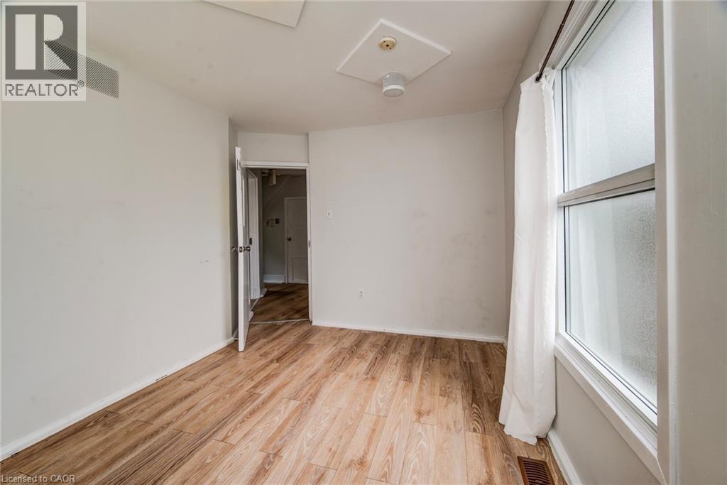 19 Schneider Avenue, Kitchener, Ontario  N2G 1K7 - Photo 18 - 40774780